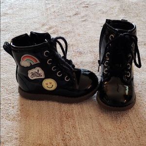 **SOLD**Toddler boots size 5
